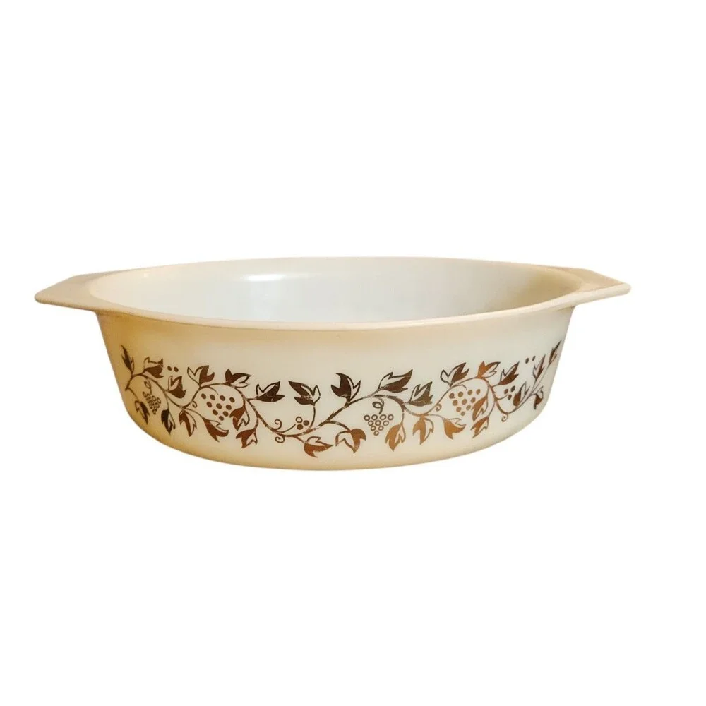 Vintage 1959 Pyrex Golden Grapes 2 1/2 Qt  Oval Casserole Dish  #045